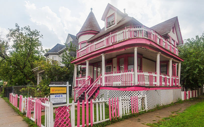 Pink House Project | Jeanne Keating of @properties